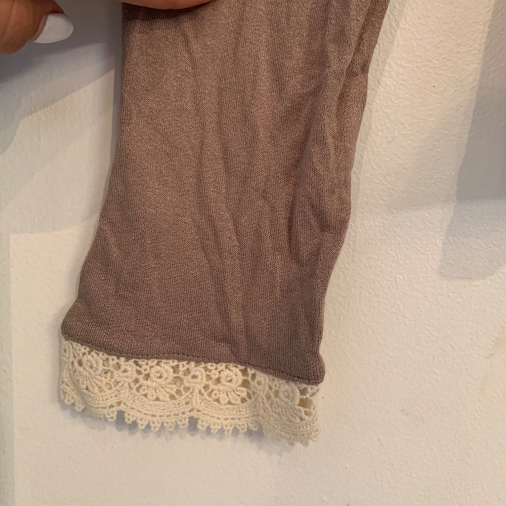 Cold Shoulder - Picture 4 of 5